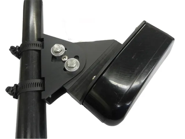 AP-LIVE-S Picture shows AP-LIVE-S attached to a trolling motor shaft