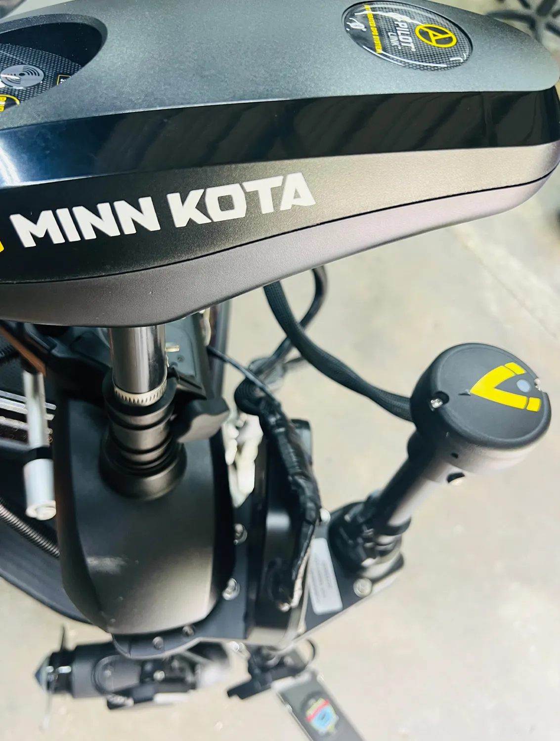 to attach Humminbird Target Lock to Trolling Motor ACC-TL